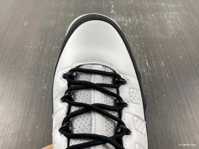 University CT8019-140 Blue Jordan 9 Air Retro 1207